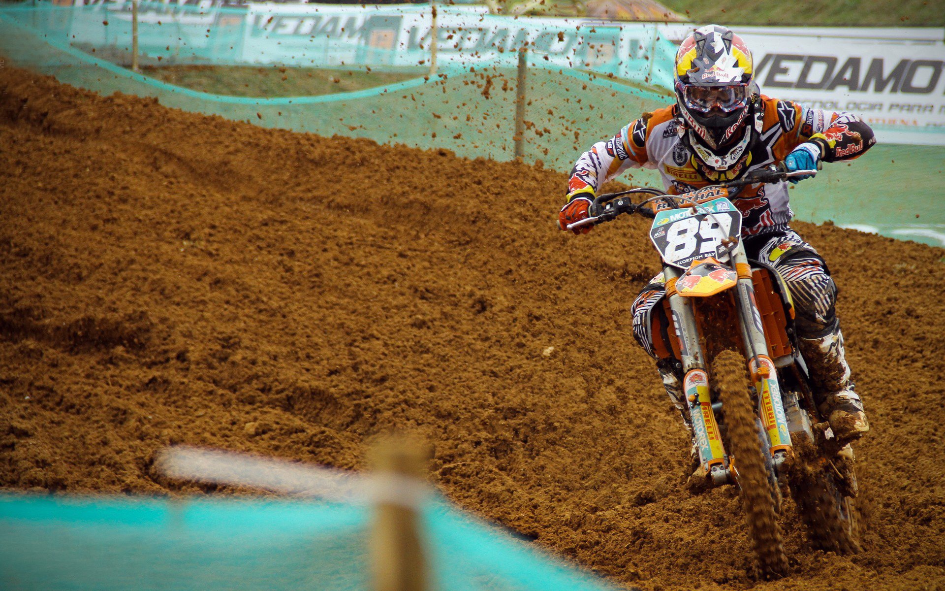 西甲至尊对决：进攻与防守的极致较量，西甲争冠分析